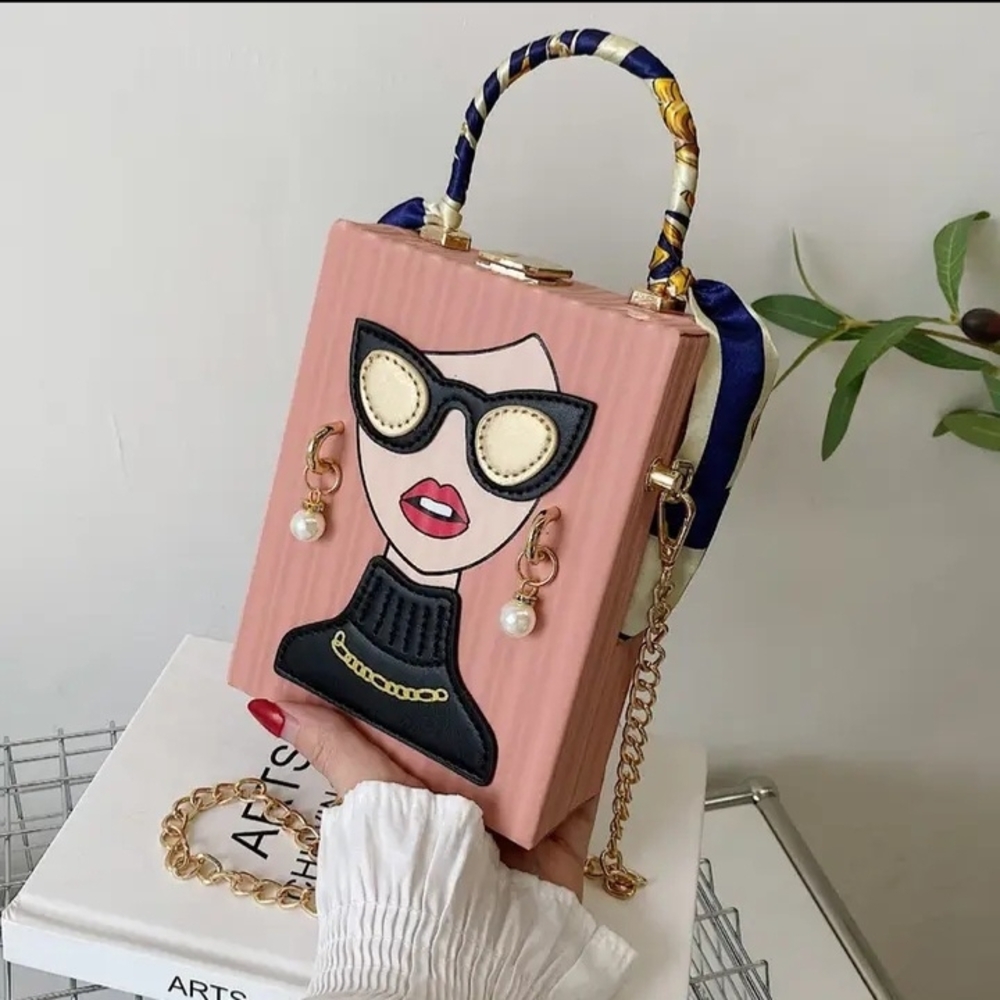 Trendy Pink Graphic Clutch with Gold Accents - Picture 2 of 8